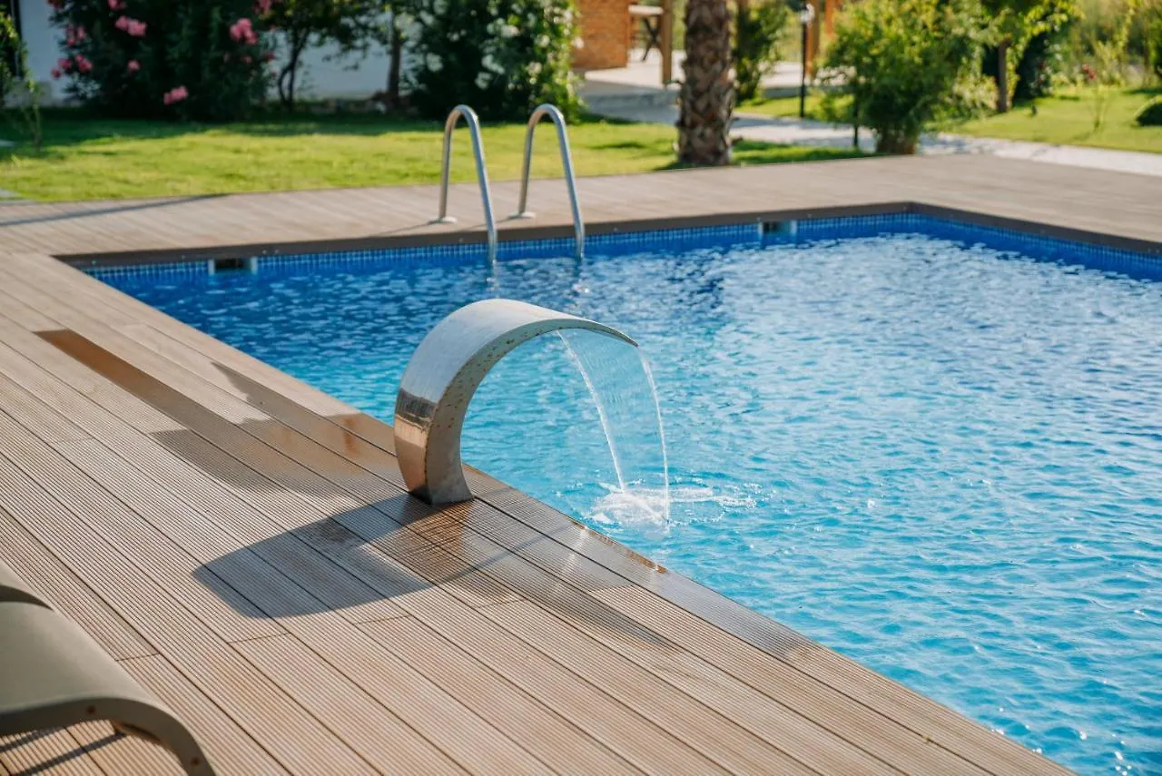 Ali Baba Ciftligi Alacati Bed & Breakfast